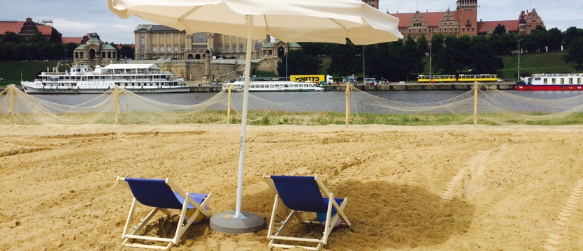 Wyspa czeka na plażowiczów i fotoamatorów