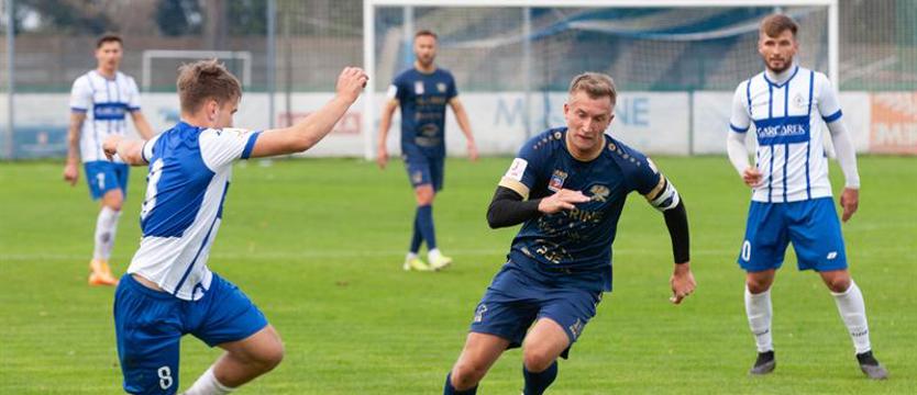 Piłka nożna. Lider ze Skolwina powiększa przewagę