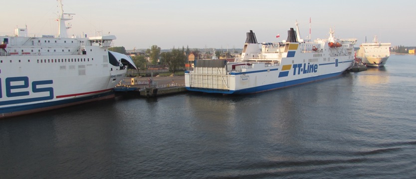 Nowe umowy kością niezgody