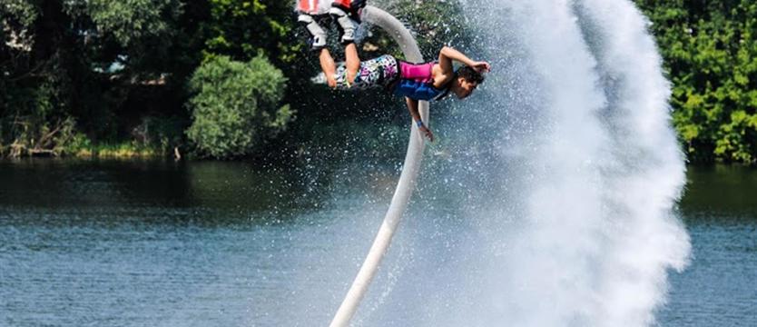 KONKURS. Skoki z Trasy Zamkowej i wodne akrobacje