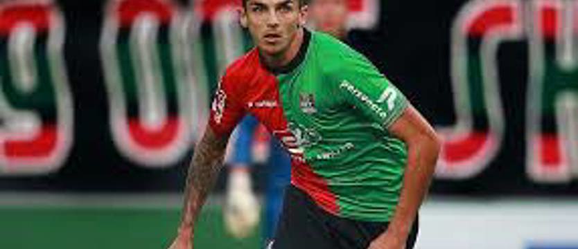 Piłka nożna. Asysta Golli, Grosicki dublerem