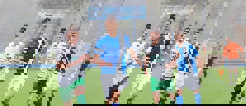 Piłka nożna. Rogala w Błękitnych