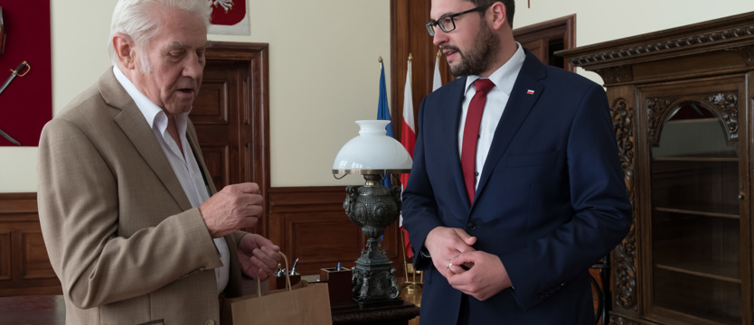 64 lata pracy u wojewody 