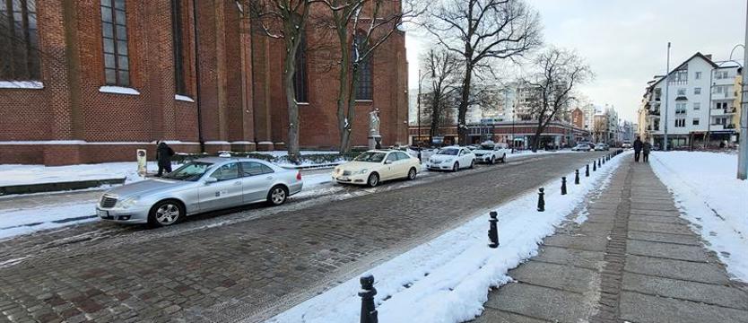 Ubędzie miejsc postojowych w centrum Kołobrzegu