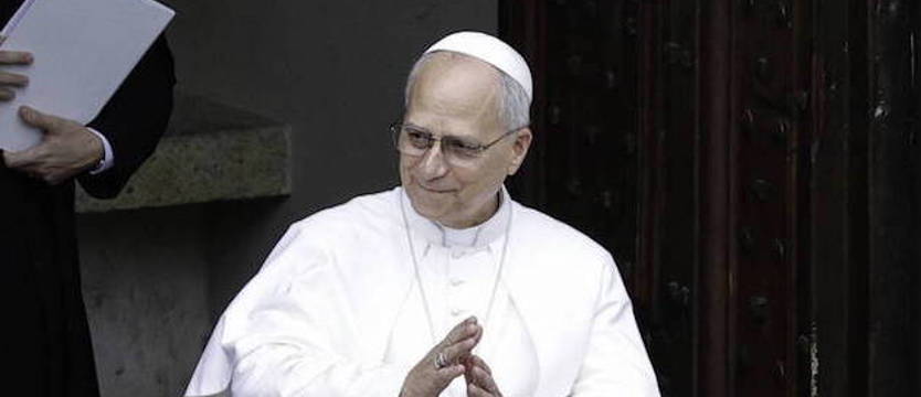 Biały koń z Polski w darze dla papieża Leona XIV