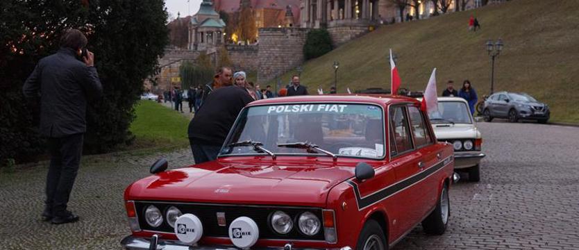  Przejazd kultowych aut