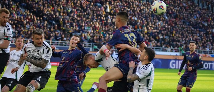 Piłka nożna. Po przegranej z Legią Pogoń w totalnej rozsypce!