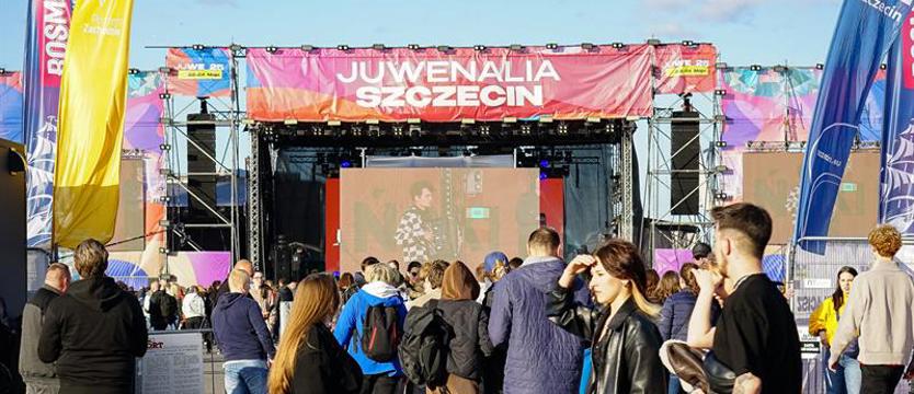 Rozpoczyna się zabawa. Bieg nocny, koncerty i studenckie imprezy
