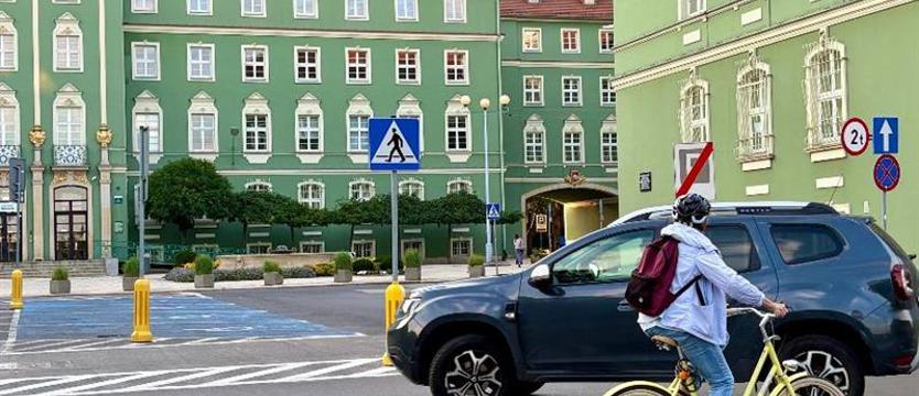 Gdzie pracują radni? Nowy serwis Sieci Obywatelskiej Watchdog Polska