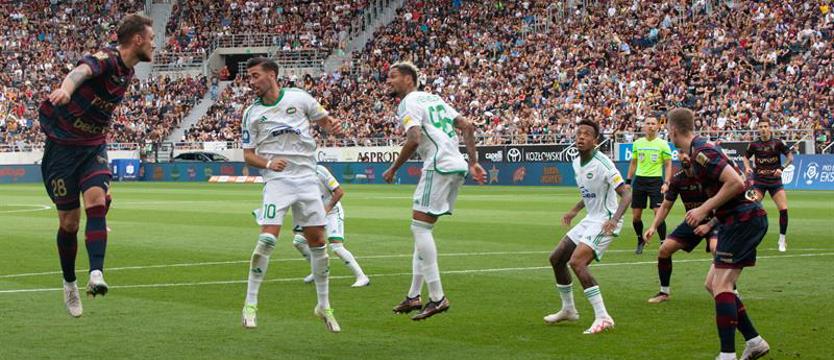 Piłka nożna. Pogoń z Radomiakiem