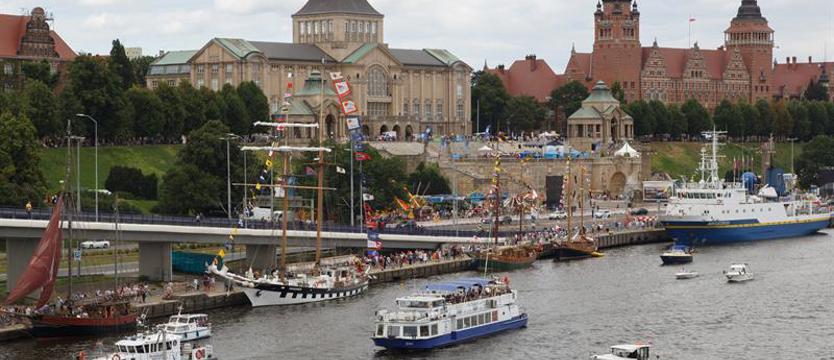 Pokaz dronów na Żaglach. Uczniowie mogą mieć w nim swój udział