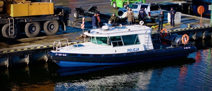 Komisariat wodny w Szczecinie otrzymał dużą łódź z silnikami o łącznej mocy 700 KM