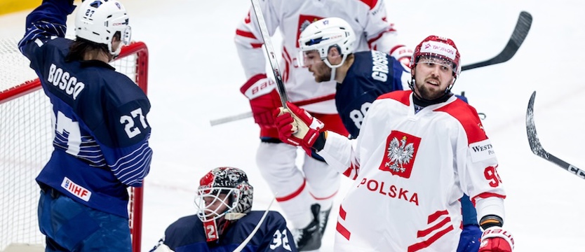 Hokej. Polska przegrała z Francją w MŚ rzutami karnymi...