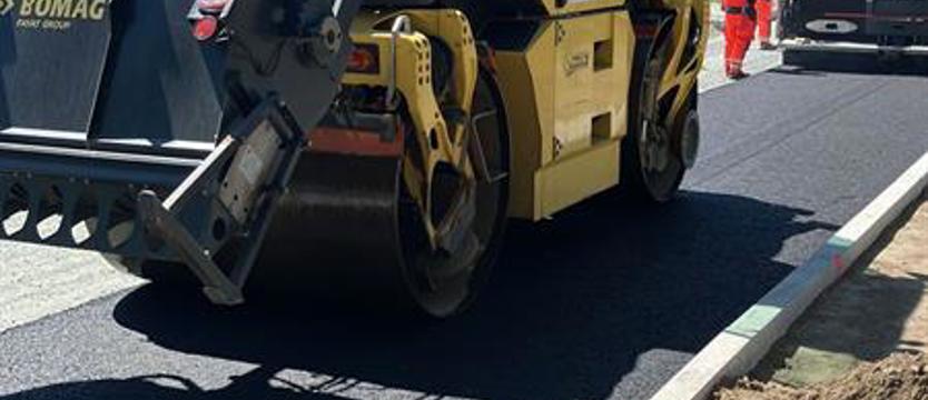 Trwa remont w Ustowie. Przebudują kilometr drogi