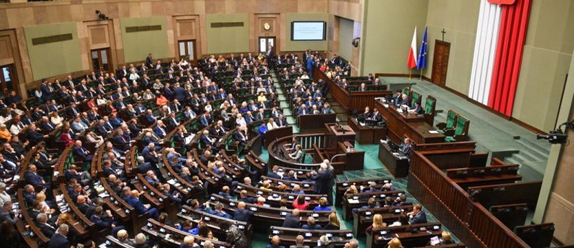Sejm w uchwale wzywa Niemcy do przyjęcia odpowiedzialności za skutki rozpętania II wojny światowej