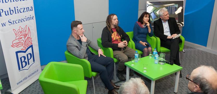 Tożsamość, architektura, kontrowersje