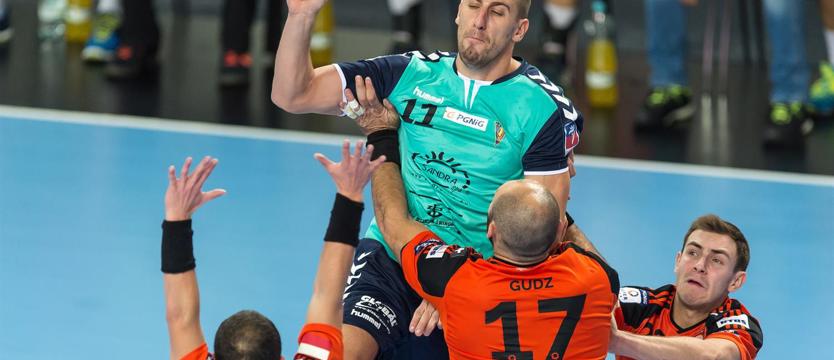 Piłka ręczna. Sandra poległa w Puławach