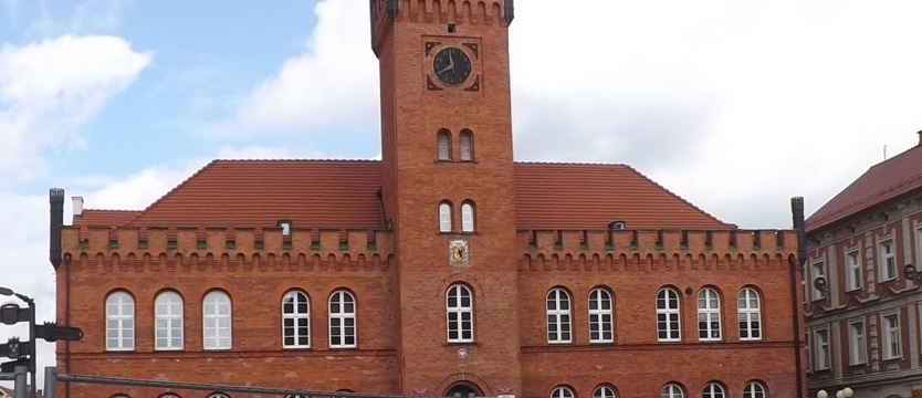 Do you speak English? Wiceburmistrz z zarzutami