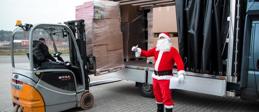 Prezent od handlowców. 15 kubików zabawek