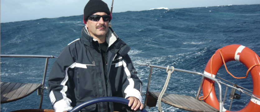 Zbudował jacht i wygrywa