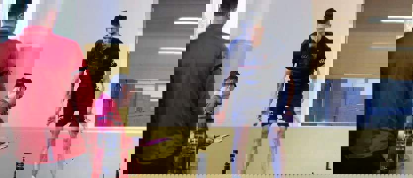 Piłka nożna. Pogoń na badaniach, Akahoshi bliski odejścia