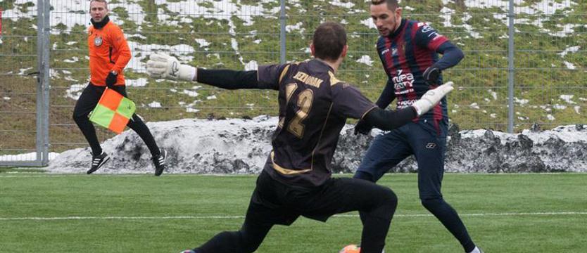 Piłka nożna. Bramkarz z IV ligi z propozycją od Moskala