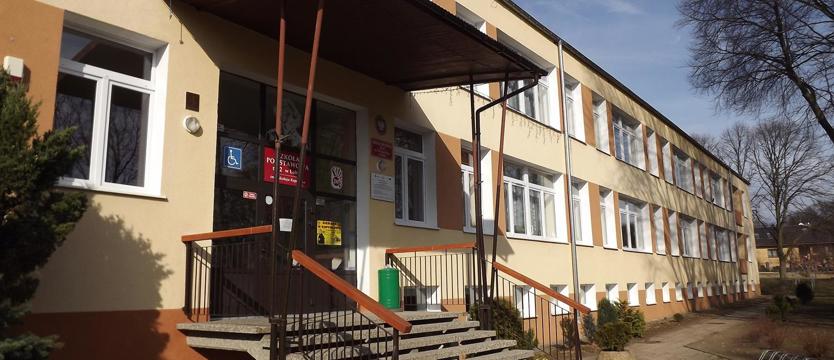 Dłuższe ferie przez remont szkoły