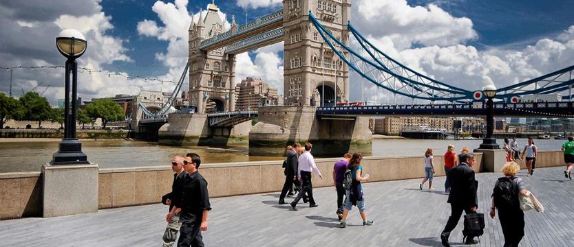 H(i), how are you, czyli o angielskiej uprzejmości