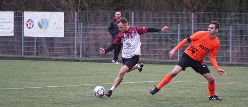 Piłka nożna. Puchar z „Kurierem"