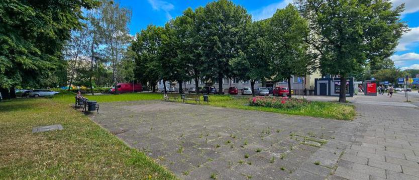 Pomysł radnej z poparciem Urzędu Miasta. Będzie tablica w miejscu komunistycznego pomnika