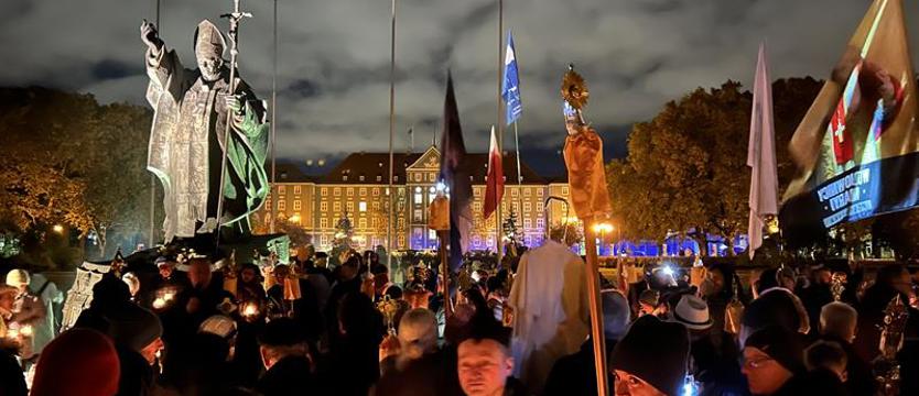 Procesja ze Świętymi w sobotę na ulicach Szczecina