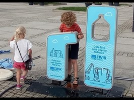 „Postawmy w Szczecinie źródła z wodą do picia!”. Dla wszystkich – nie tylko w upały