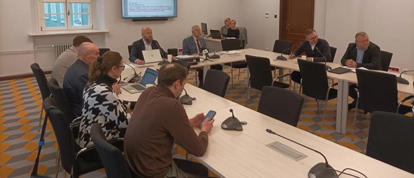 Gołoledź, "polityczna piana" i "dziadostwo". Radni o tym, co wydarzyło się w Szczecinie