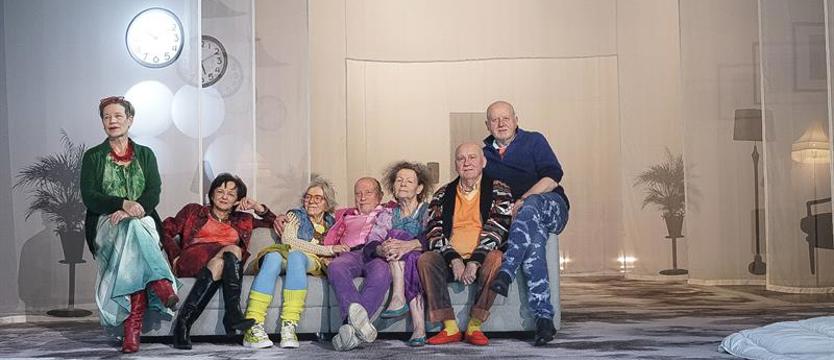 Opowieść o wspólnocie seniorów. Starość nie taka spokojna