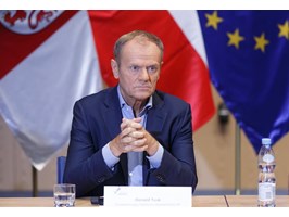 Donald Tusk w Szczecinie. Samorządowcy o katastrofie na Odrze