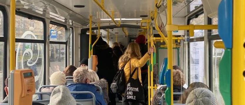 Kontrolerzy z kamerami. Czy to pomoże zapobiec agresji i przepychankom?