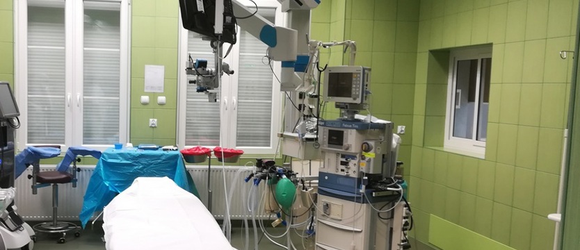 Drastycznie spadła liczba wykonywanych zabiegów usunięcia zaćmy. Przez pandemię