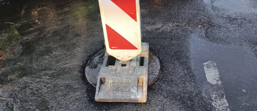 Silne opady deszczu i zalane ulice w Szczecinie