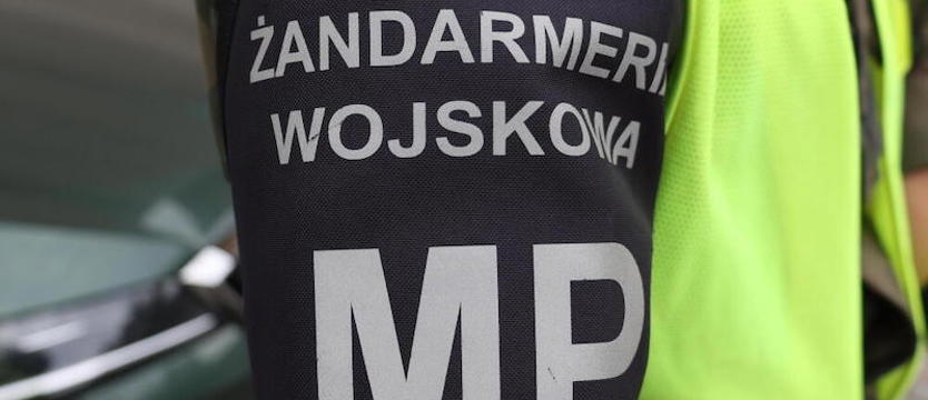 Żołnierz, który strzelał do cywilnego auta, może odpowiadać za usiłowanie zabójstwa