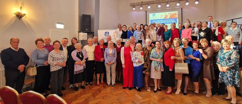 Z pasją, edukacją i radością życia. Inauguracja UTW