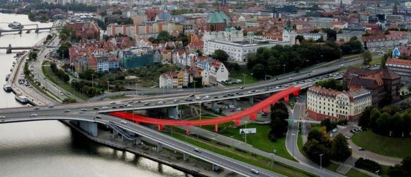 Burzliwa dyskusja w sprawie parkingowca. SARP nie odpuszcza krytyki [SONDA]