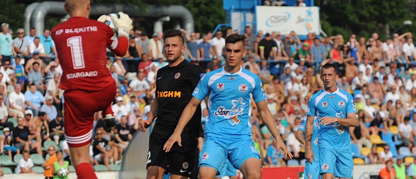 Piłka nożna. Błękitni przegrali i odpadli