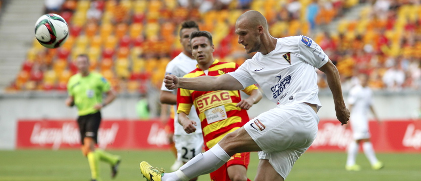 Piłka nożna. Pogoń odpadła (FILMY)