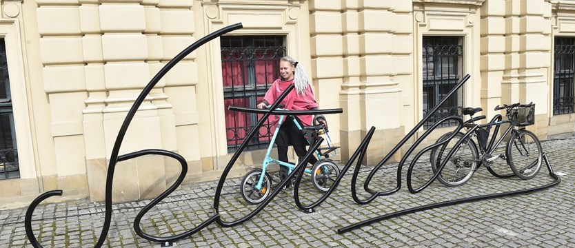 Stojaki rowerowe inspirowane Wyspiańskim