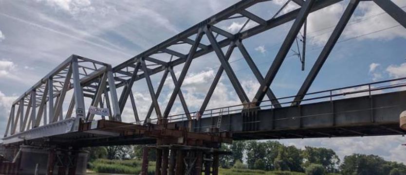 Modernizują wąskie gardło do portów. Most na Nadodrzance zapewni sprawne przewozy