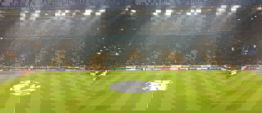 Piłka nożna. Wybuch w Dortmundzie, mecz przełożony