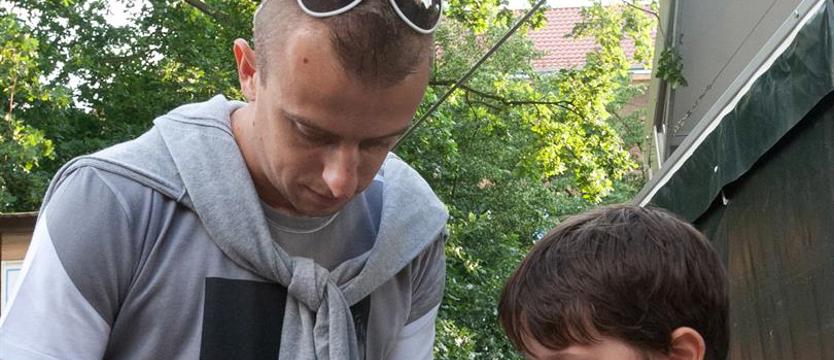 Piłka nożna. Piękny gol Grosickiego (FILM)