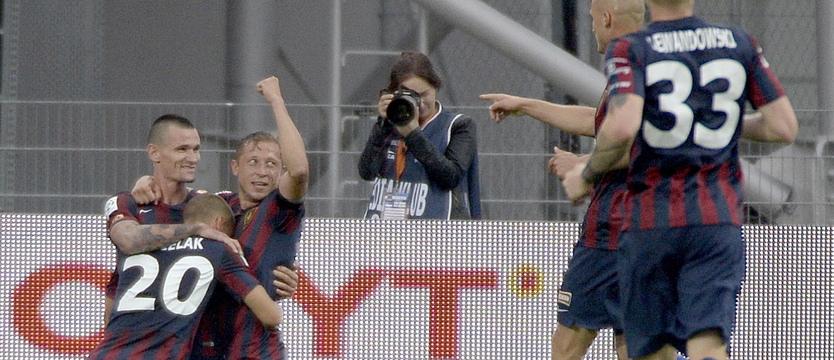 Piłka nożna. Szósty remis portowców (FILMY)