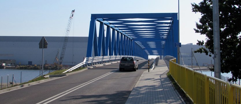 Mostem Brdowskim na Gryfię