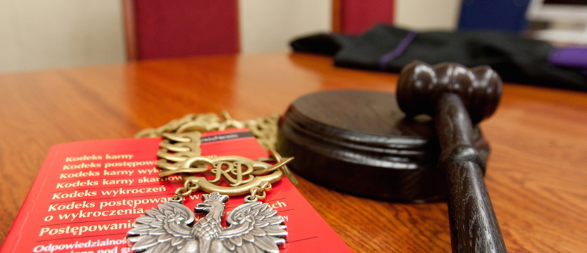 50 tysięcy dla ofiary księdza pedofila